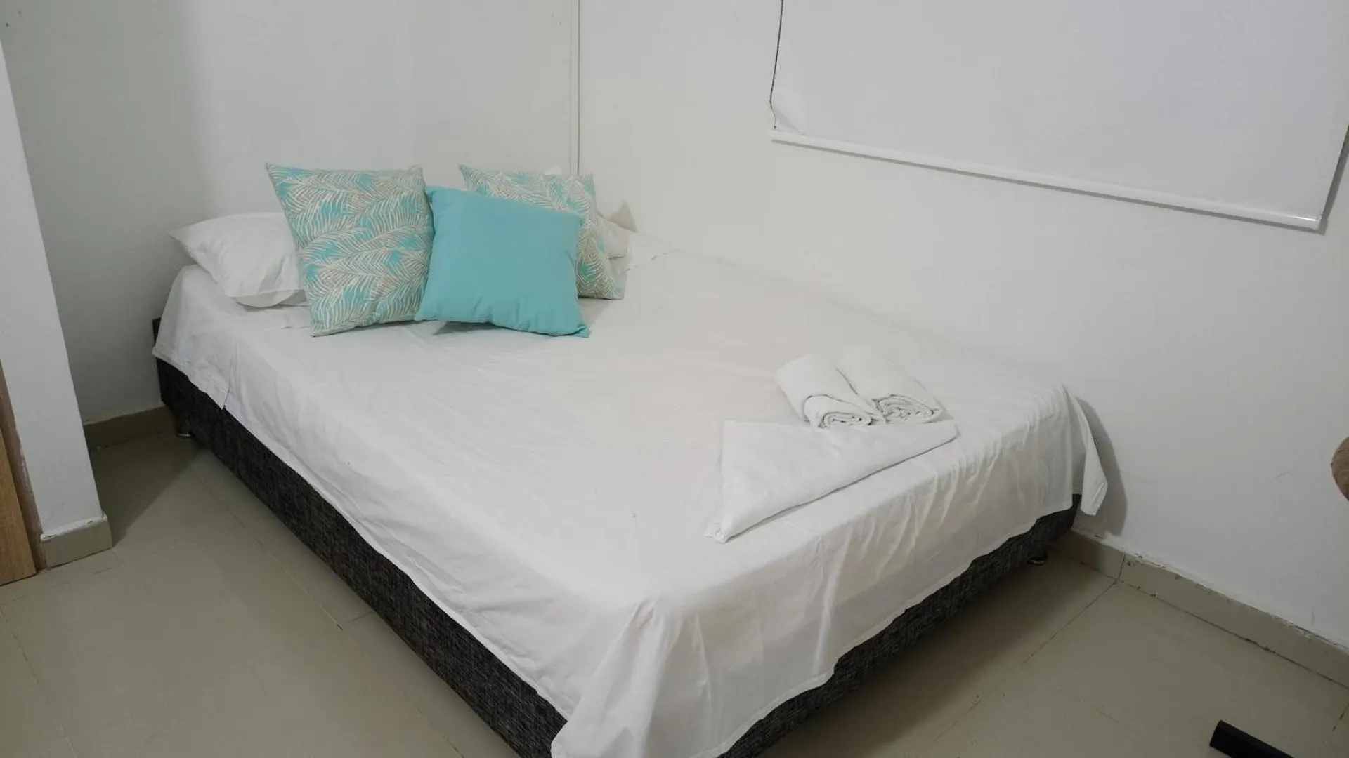 Mucho Lo Bueno - Hostel House Santa Marta Otel